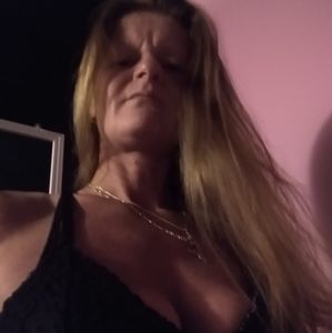 Meet your Posher, Dedra